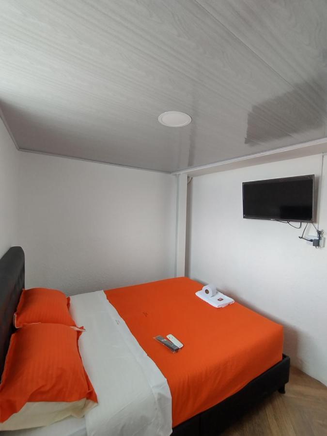 Hotel Bogota Airport Bagian luar foto